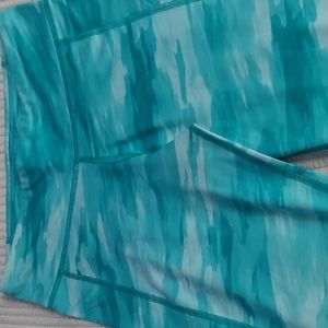 Womens Under Armor leggings